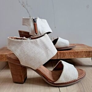 Toms Majorca Cutout Heeled Sandal Womens 6.5 Natural Leather Block Heels
